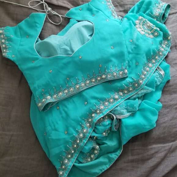 Baby blue Saree - Picture 4 of 5